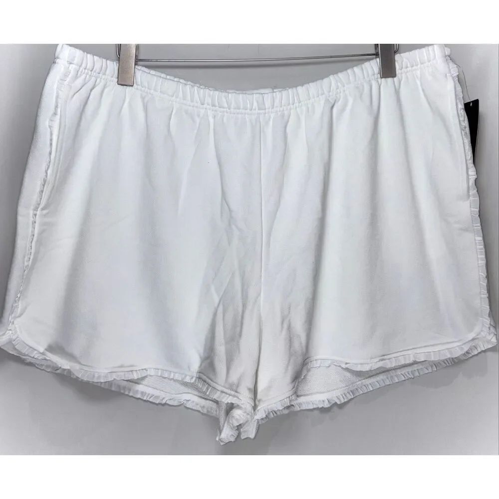 Wild Fable white shorts size 2xl